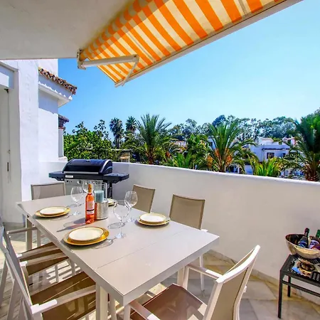 Beachside With Jacuzzi & Pool * Marbella