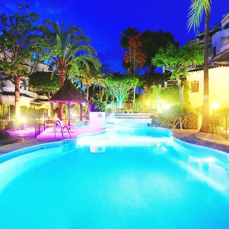 Apartamento Beachside With Jacuzzi & Pool Marbella