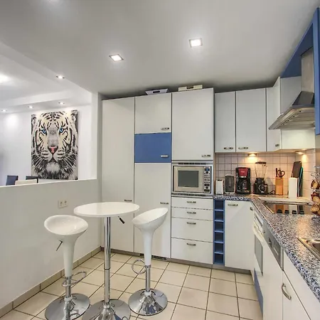 Apartamento Beachside With Jacuzzi & Pool Marbella