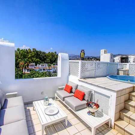 Beachside With Jacuzzi & Pool Apartamento Marbella