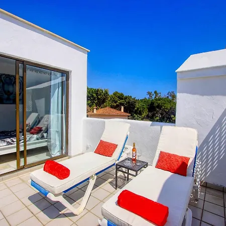Beachside With Jacuzzi & Pool Marbella